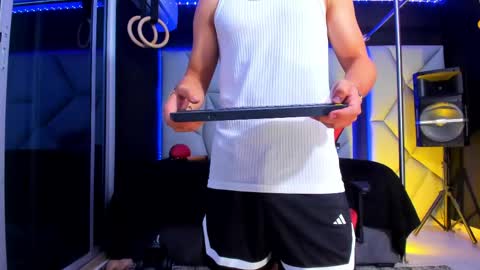 Ayden Miller online show from May 16, 6:32 am