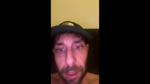 Snapshot of ayeeemmc chatting on October 29, 7:59 pm Ayeeemmmc online show from October 29, 7:59 pm