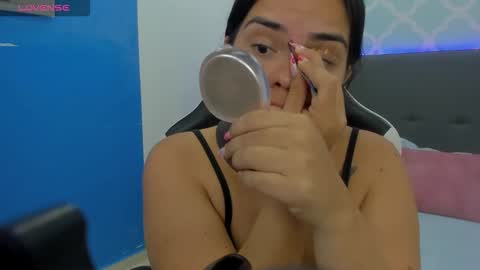 Alyda Jaramillo online show from September 27, 7:30 pm