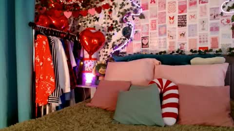 Ayla hill online show from March 12, 4:18 am