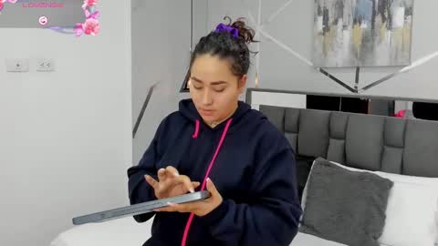 Ayla online show from January 30, 8:43 am