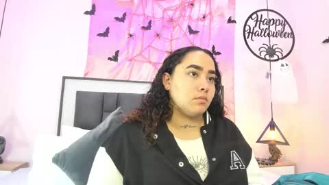 Ayla online show from November 4, 2:10 am