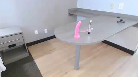 AylaTy online show from April 10, 4:17 am