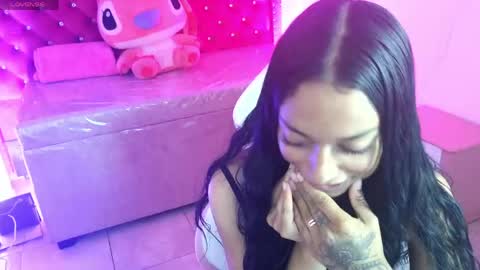 aylanny_m online show from May 16, 12:29 am