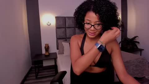 Snapshot of ayleen_dunkann chatting on January 27, 2:46 pm Ayleen online show from January 27, 2:46 pm