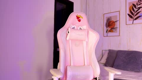 Snapshot of ayleen_dunkann chatting on September 17, 12:07 pm Ayleen online show from September 17, 12:07 pm