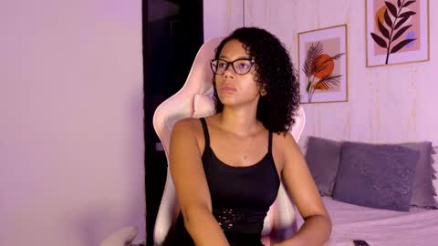 Snapshot of ayleen_dunkann chatting on September 24, 12:08 pm Ayleen online show from September 24, 12:08 pm