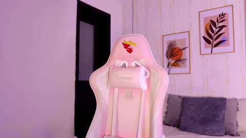 Snapshot of ayleen_dunkann chatting on September 25, 12:31 pm Ayleen online show from September 25, 12:31 pm