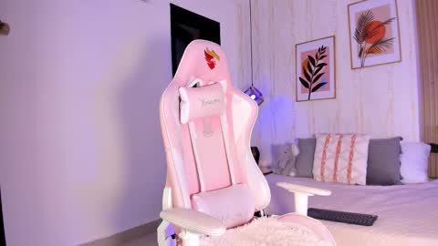 Ayleen online show from November 11, 12:27 pm