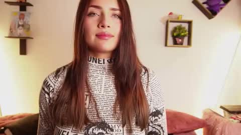 SOPHY ROGERS online show from December 22, 7:27 am