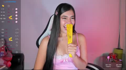 Snapshot of aylenmiller_ chatting on April 2, 1:47 am Aylen online show from April 2, 1:47 am