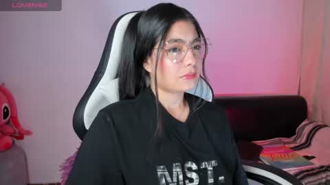 Snapshot of aylenmiller_ chatting on July 29, 1:37 am Aylen online show from July 29, 1:37 am