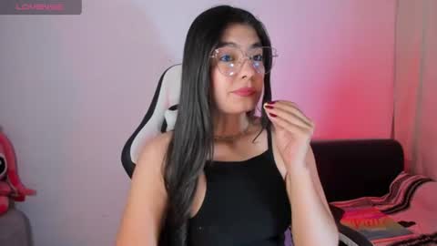 Snapshot of aylenmiller_ chatting on August 2, 12:42 am Aylen online show from August 2, 12:42 am