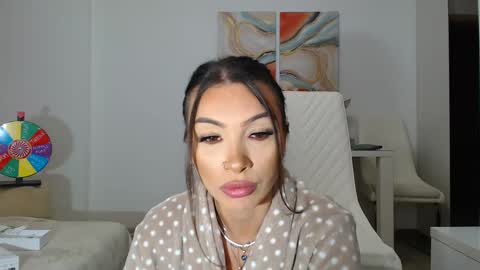 Snapshot of aylinhoney chatting on March 10, 1:23 am Aylin online show from March 10, 1:23 am