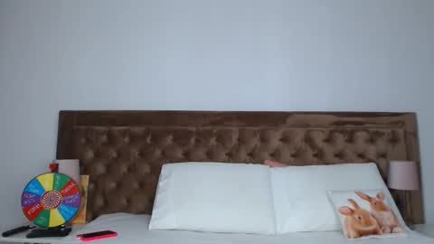 Snapshot of aylinhoney chatting on September 17, 1:07 am Aylin online show from September 17, 1:07 am