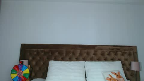 Snapshot of aylinhoney chatting on October 13, 2:00 am Aylin online show from October 13, 2:00 am