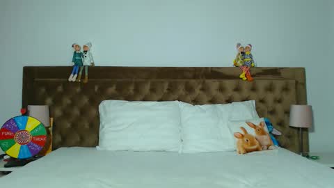 Aylin online show from December 18, 3:23 am