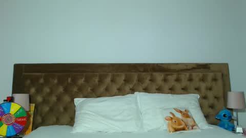 Aylin online show from January 16, 5:44 am