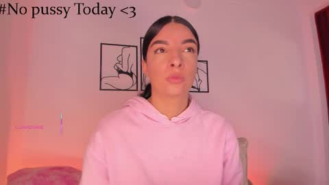 Aylin  online show from January 8, 11:45 am