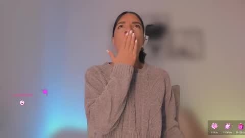 Aylin  online show from February 4, 10:10 am