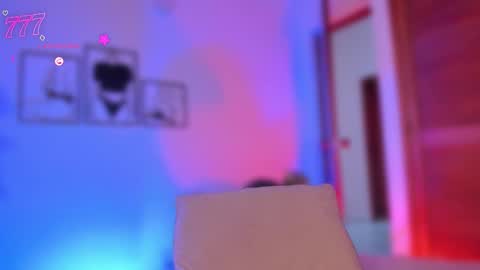 Snapshot of aylinz chatting on March 9, 11:36 am Alish online show from March 9, 11:36 am