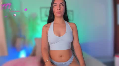 Snapshot of aylinz chatting on March 13, 1:29 pm Alish online show from March 13, 1:29 pm