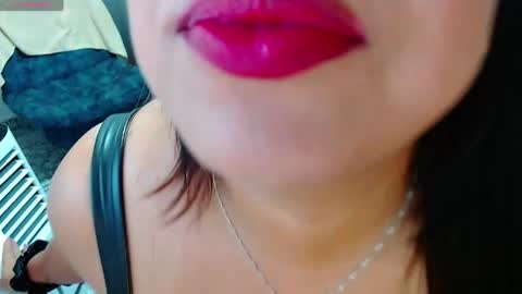 Snapshot of aynara_kiss chatting on March 6, 6:54 am aynara_kiss online show from March 6, 6:54 am