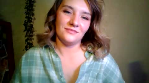 ayrix online show from October 18, 8:09 pm