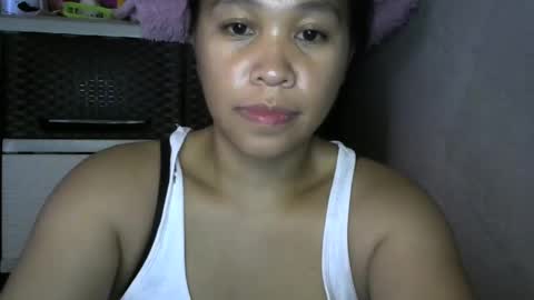 Snapshot of ayzai chatting on February 8, 6:33 am I am Zai online show from February 8, 6:33 am