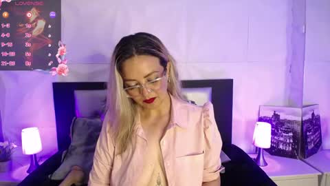 Azahara online show from May 6, 2:22 pm