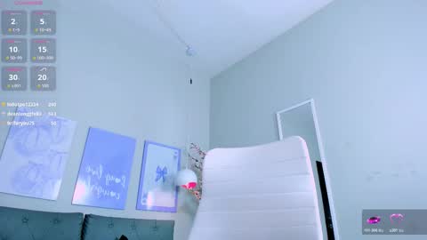 azahaara__ online show from January 5, 5:27 pm