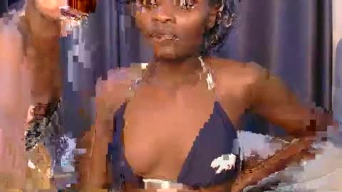 Snapshot of azalea46 chatting on October 30, 6:41 pm Azalea online show from October 30, 6:41 pm