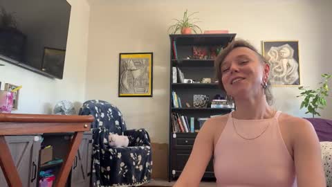 Snapshot of azeraika chatting on March 4, 4:13 pm Azerai online show from March 4, 4:13 pm