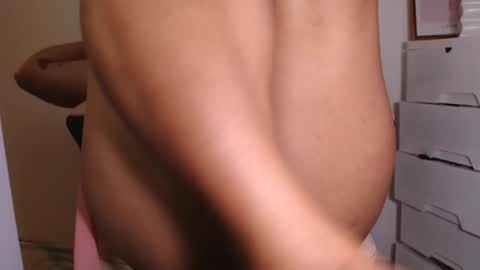 Lina online show from April 25, 1:14 pm