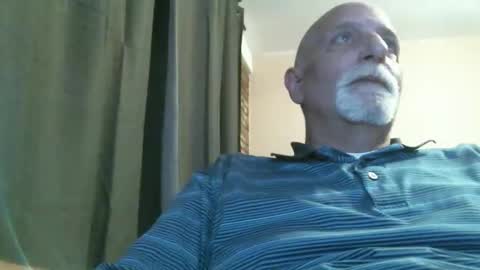 azjohnny online show from April 2, 2:20 am