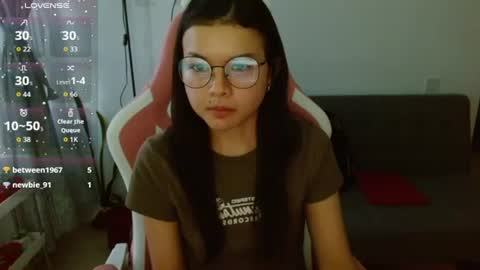 Snapshot of azu_chan chatting on June 23, 11:14 pm Azu online show from June 23, 11:14 pm