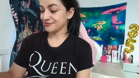 Azucena R online show from May 23, 2:43 pm