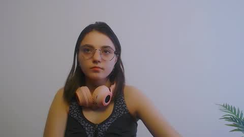 azumi_chan_ online show from March 29, 5:51 am