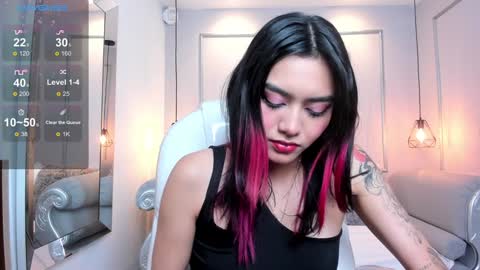 Azura online show from January 23, 7:40 pm