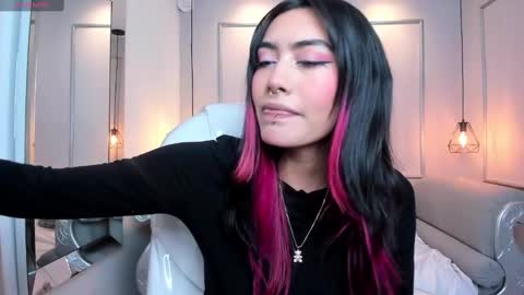 Azura online show from January 27, 7:13 pm