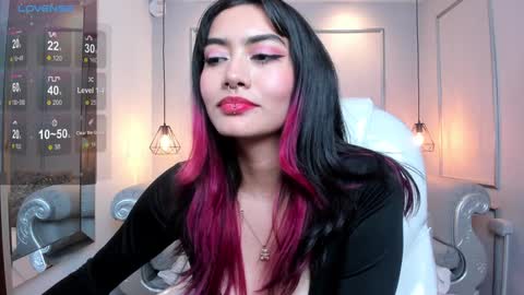 Azura online show from February 3, 10:54 pm