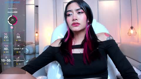 Azura online show from February 6, 9:17 pm