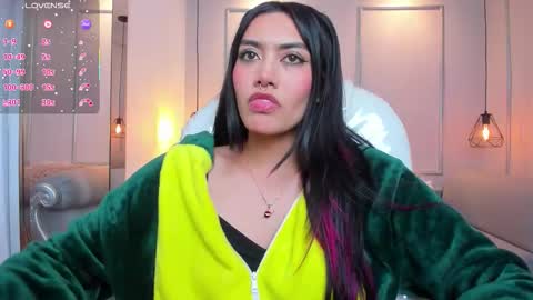 Azura online show from October 16, 7:59 pm