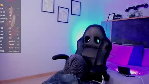 Snapshot of azurra_amatto2 chatting on October 1, 8:37 pm Azurra  online show from October 1, 8:37 pm