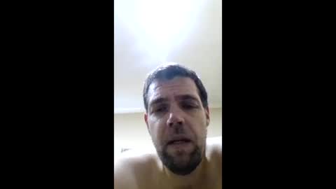 Snapshot of azza42086 chatting on December 15, 7:34 am azza42086 online show from December 15, 7:34 am