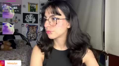 Lyanna online show from July 8, 1:54 am