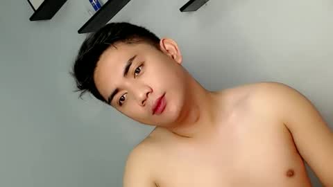 Snapshot of b0ricat_ chatting on January 1, 10:24 pm Boricat Ng Davao online show from January 1, 10:24 pm