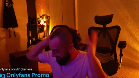 Snapshot of b1gbanana chatting on January 29, 7:46 am b1gbanana online show from January 29, 7:46 am