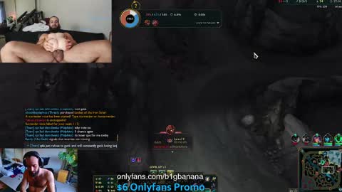 Snapshot of b1gbanana chatting on February 10, 7:38 pm b1gbanana online show from February 10, 7:38 pm