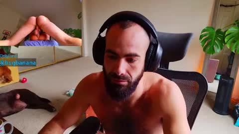 Snapshot of b1gbanana chatting on March 3, 5:50 pm b1gbanana online show from March 3, 5:50 pm